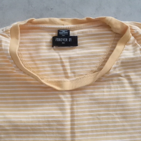 Forever 21 Top - Picture 2 of 3